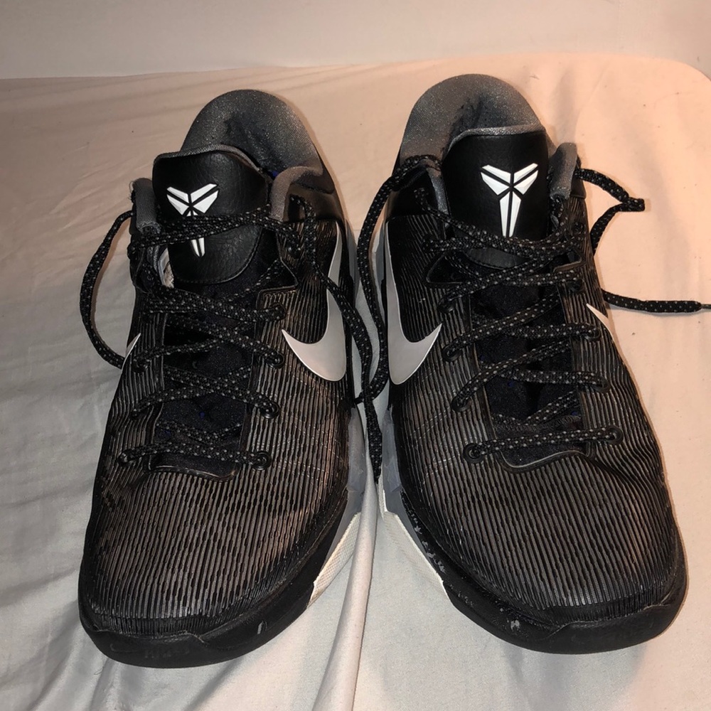 Kobe 7 Black/White x Wild Grey Shoes